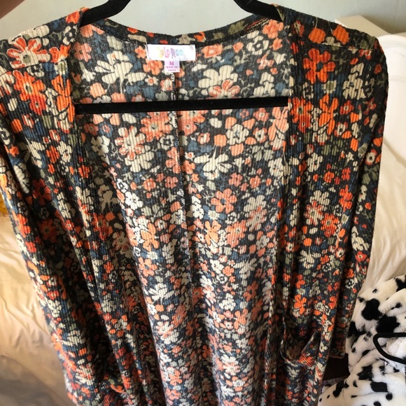 LuLa Roe cardigan/sweater - Picture 3 of 6